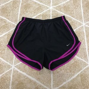 Black and pink nike tempo running shorts